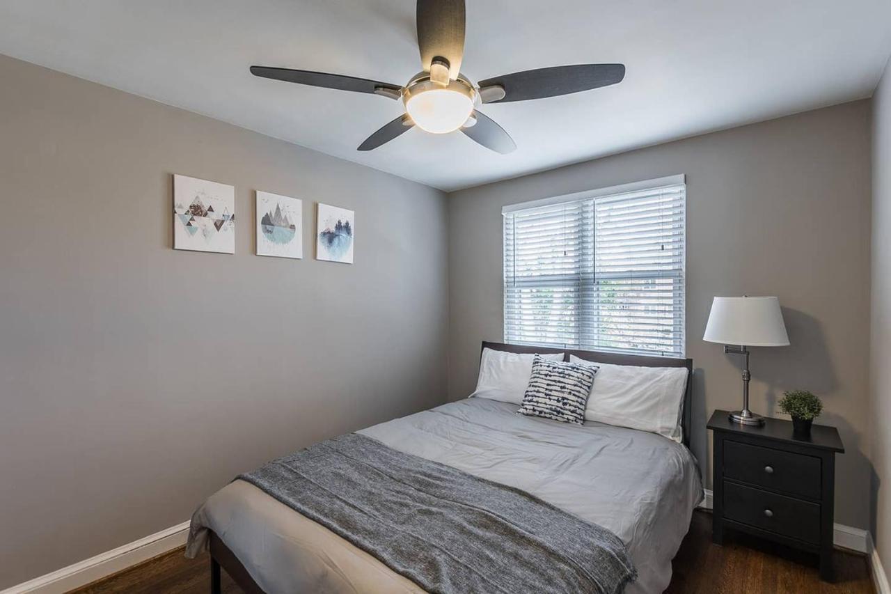 Beautiful 3Br 2Ba House With Cozy Backyard By Cozysuites Alexandria Zewnętrze zdjęcie