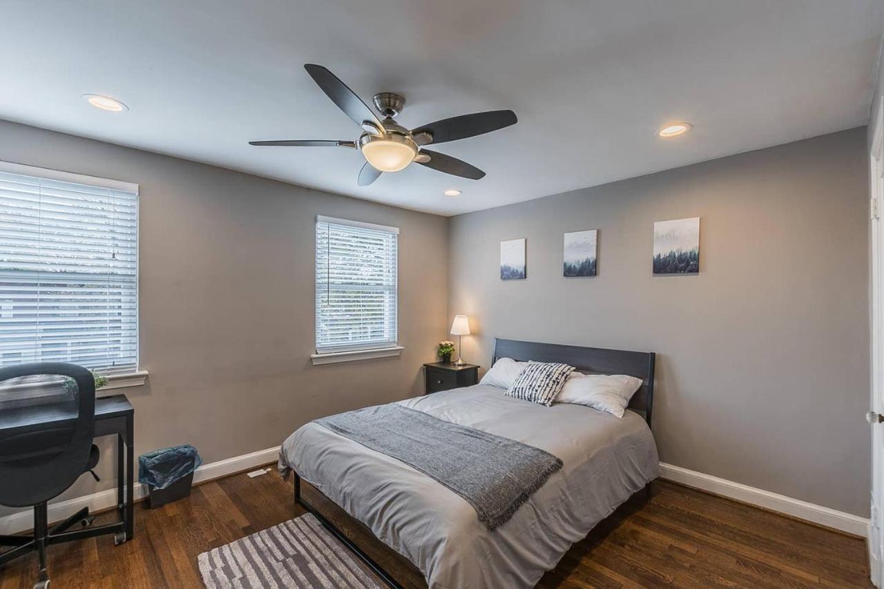 Beautiful 3Br 2Ba House With Cozy Backyard By Cozysuites Alexandria Zewnętrze zdjęcie