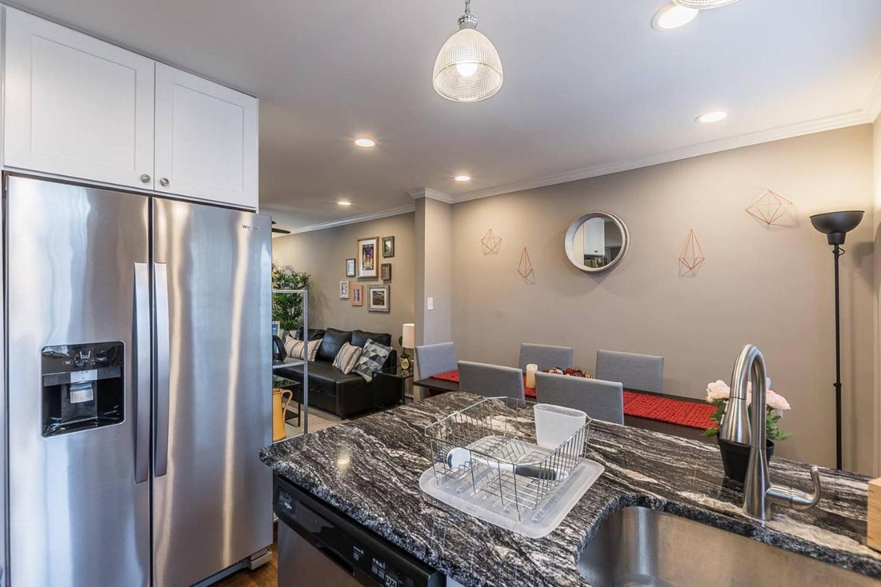 Beautiful 3Br 2Ba House With Cozy Backyard By Cozysuites Alexandria Zewnętrze zdjęcie