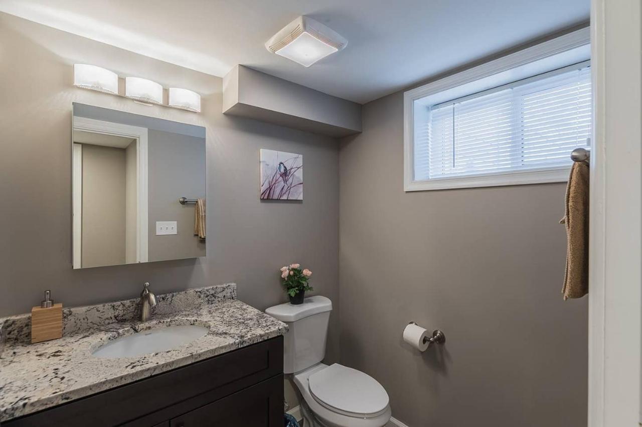 Beautiful 3Br 2Ba House With Cozy Backyard By Cozysuites Alexandria Zewnętrze zdjęcie