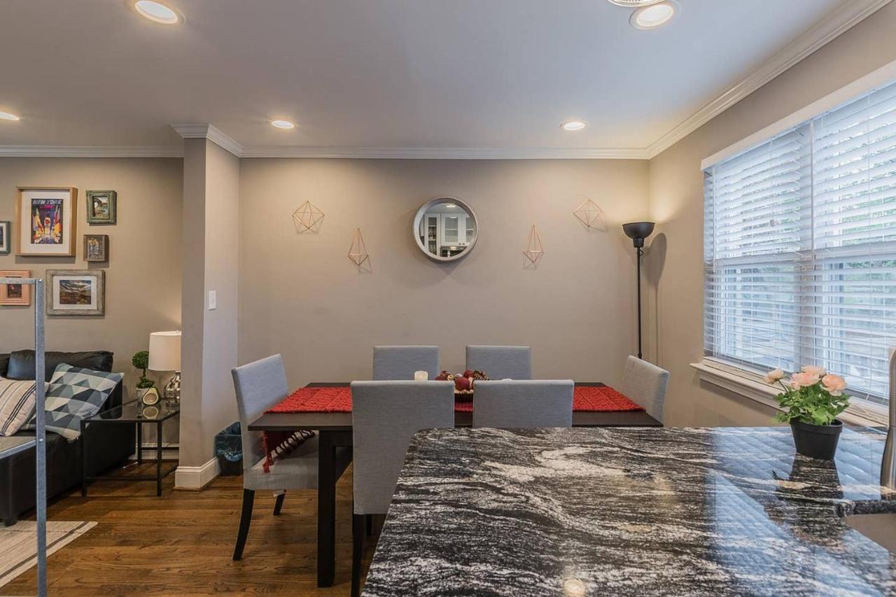 Beautiful 3Br 2Ba House With Cozy Backyard By Cozysuites Alexandria Zewnętrze zdjęcie